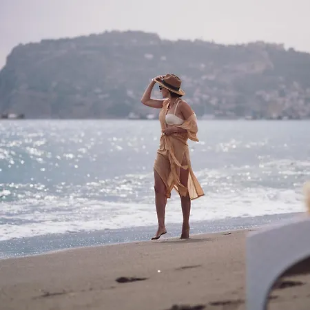 Resort Kaila Krizantem 4*