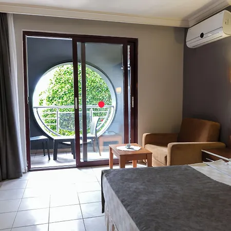 Θέρετρο Kaila Krizantem 4*