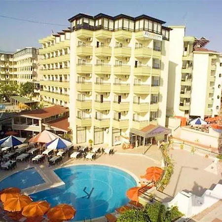 Kaila Krizantem Αλάνια