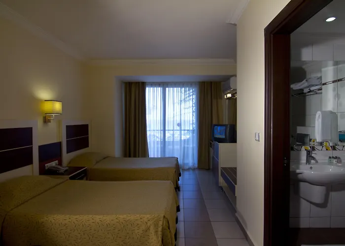 Kaila Krizantem Complex