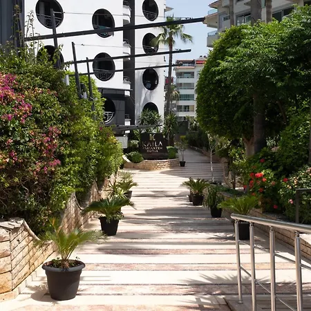 Kaila Krizantem Курортний комплекс 4*