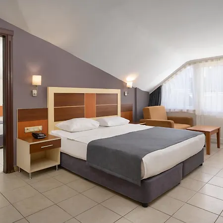 Kaila Krizantem リゾート 4*