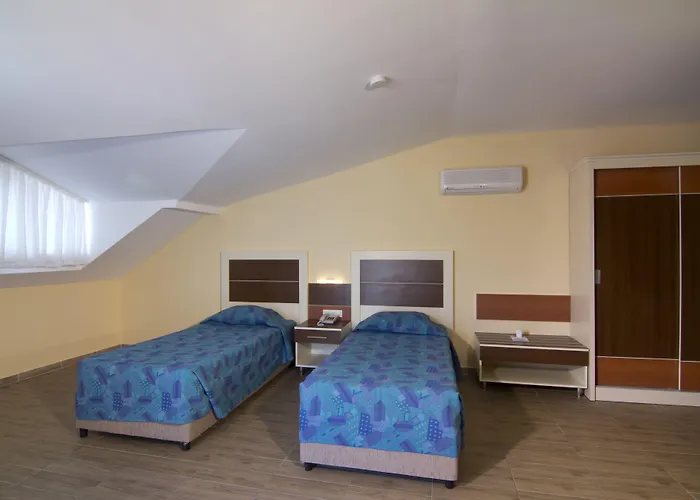 אתר נופש Kaila Krizantem 4*