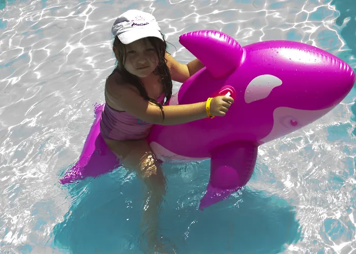 Kaila Krizantem אתר נופש 4*