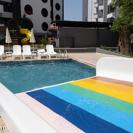 度假村 Kaila Krizantem 4*